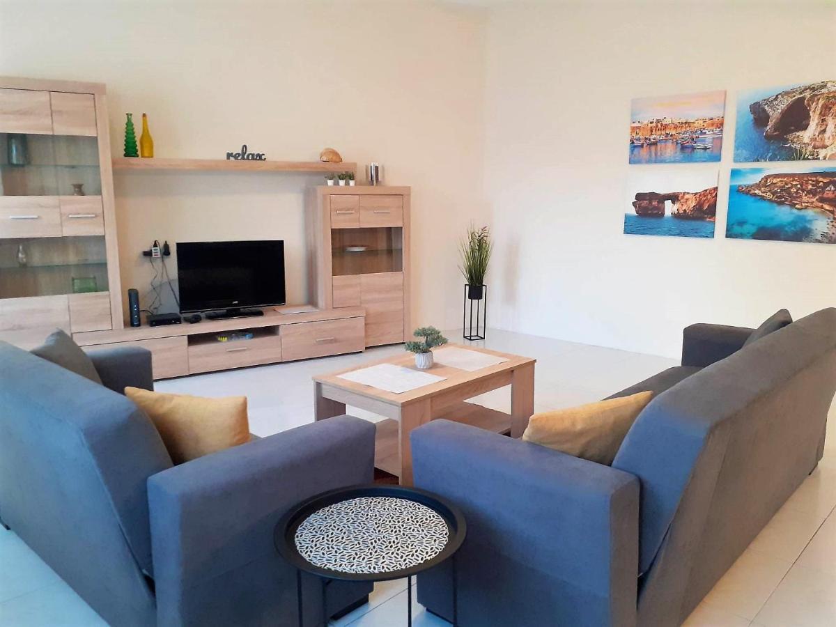 Nr41 Holiday Apartment - Close To Village Centre, Promenade, Shops & Restaurants Marsaxlokk Exteriör bild