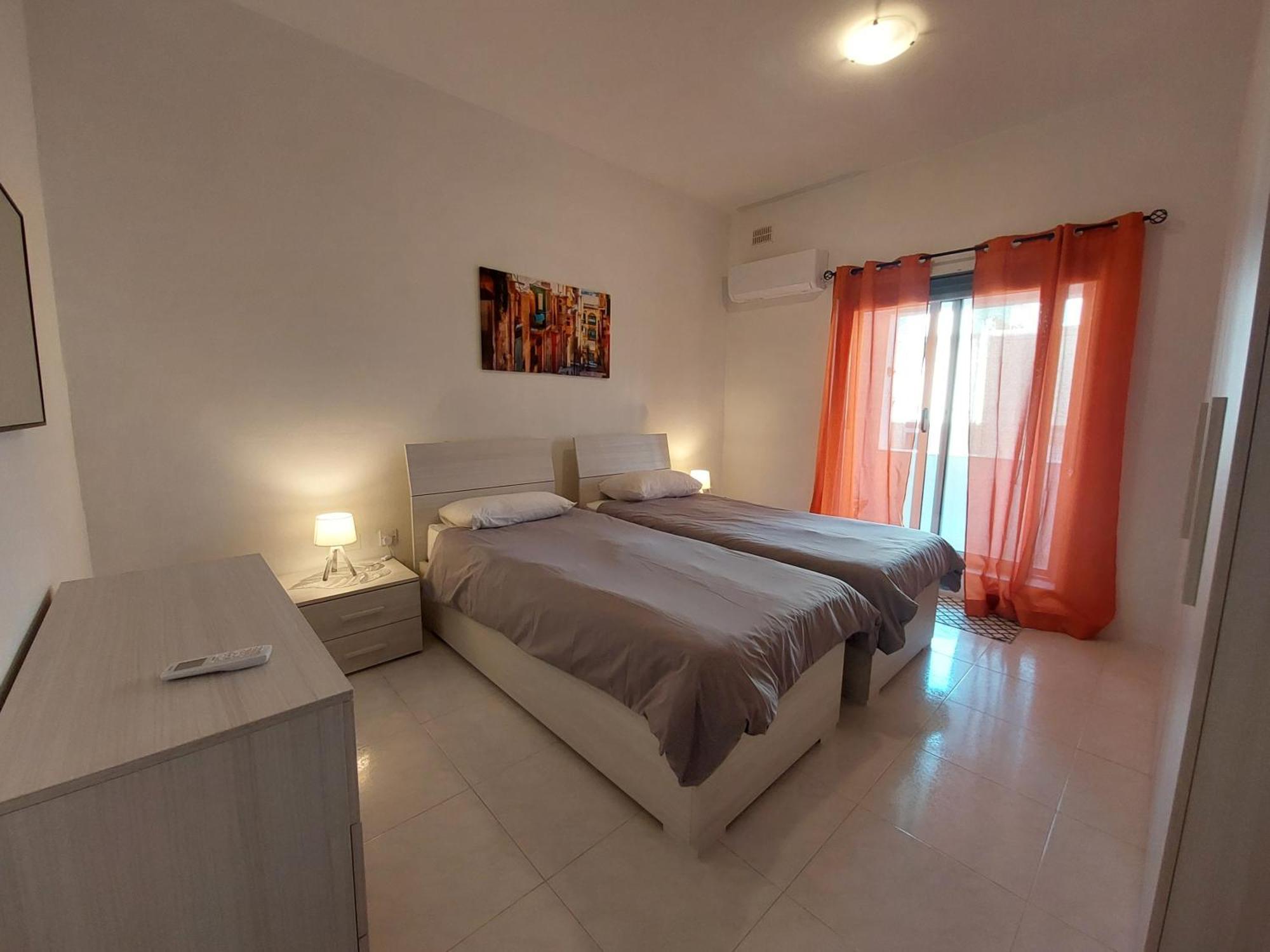 Nr41 Holiday Apartment - Close To Village Centre, Promenade, Shops & Restaurants Marsaxlokk Exteriör bild